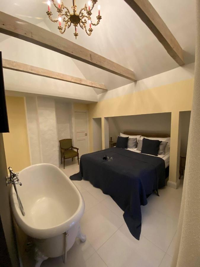 Villa Kertelhof Guesthouse Кярдла Экстерьер фото