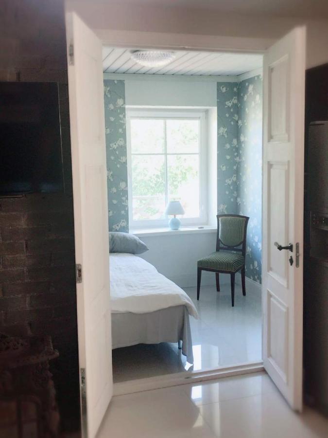 Villa Kertelhof Guesthouse Кярдла Экстерьер фото